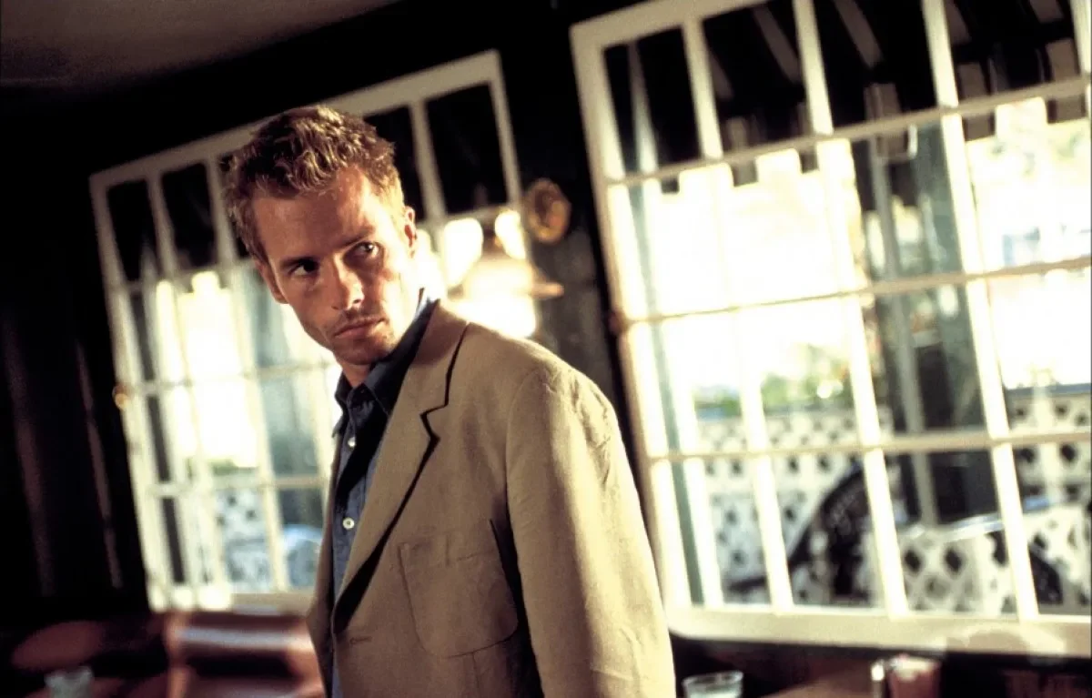 Still from 'Memento' (2000)
